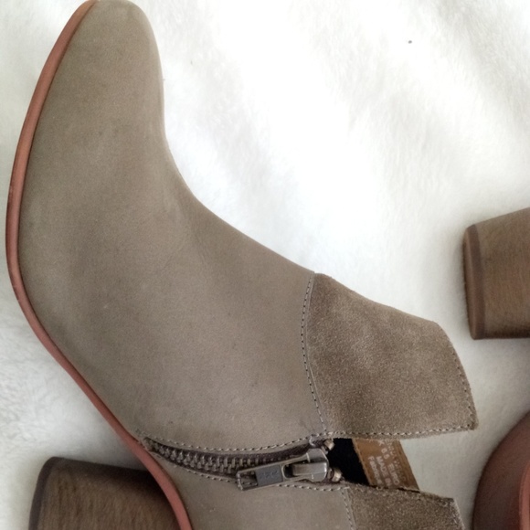 Anthropologie Sienna Wrap Ankle Boots - Picture 4 of 6